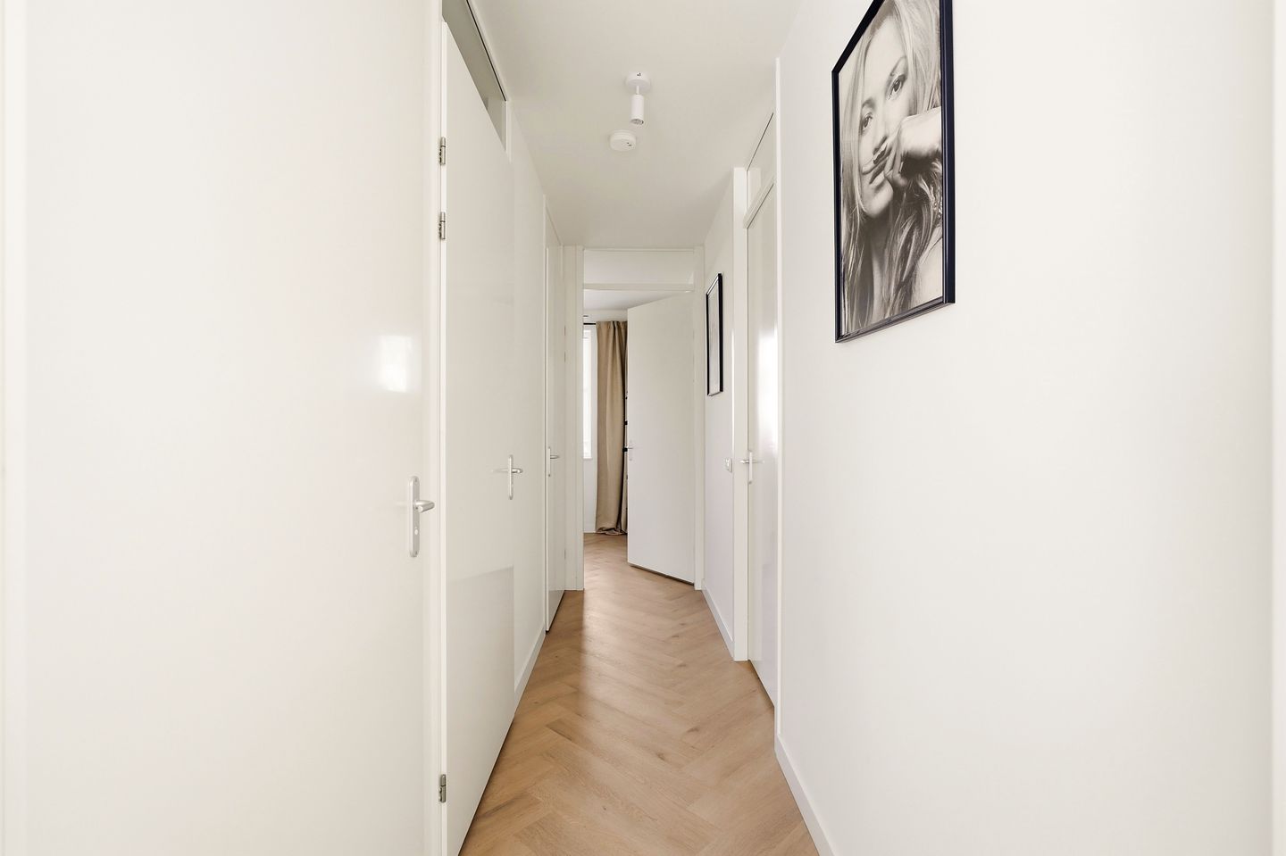 Photo 29 of Van Suchtelen van de Haarestraat 107