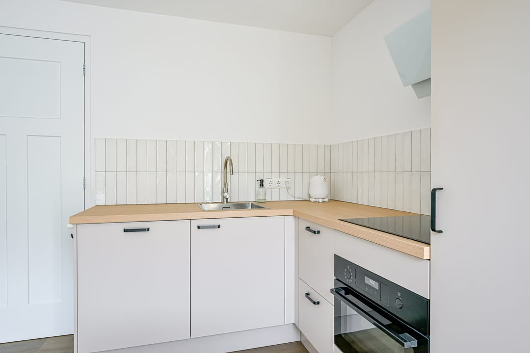 Renovated Semi-Detached Home with Recreational Dwelling Near Beach and Forest — 37
