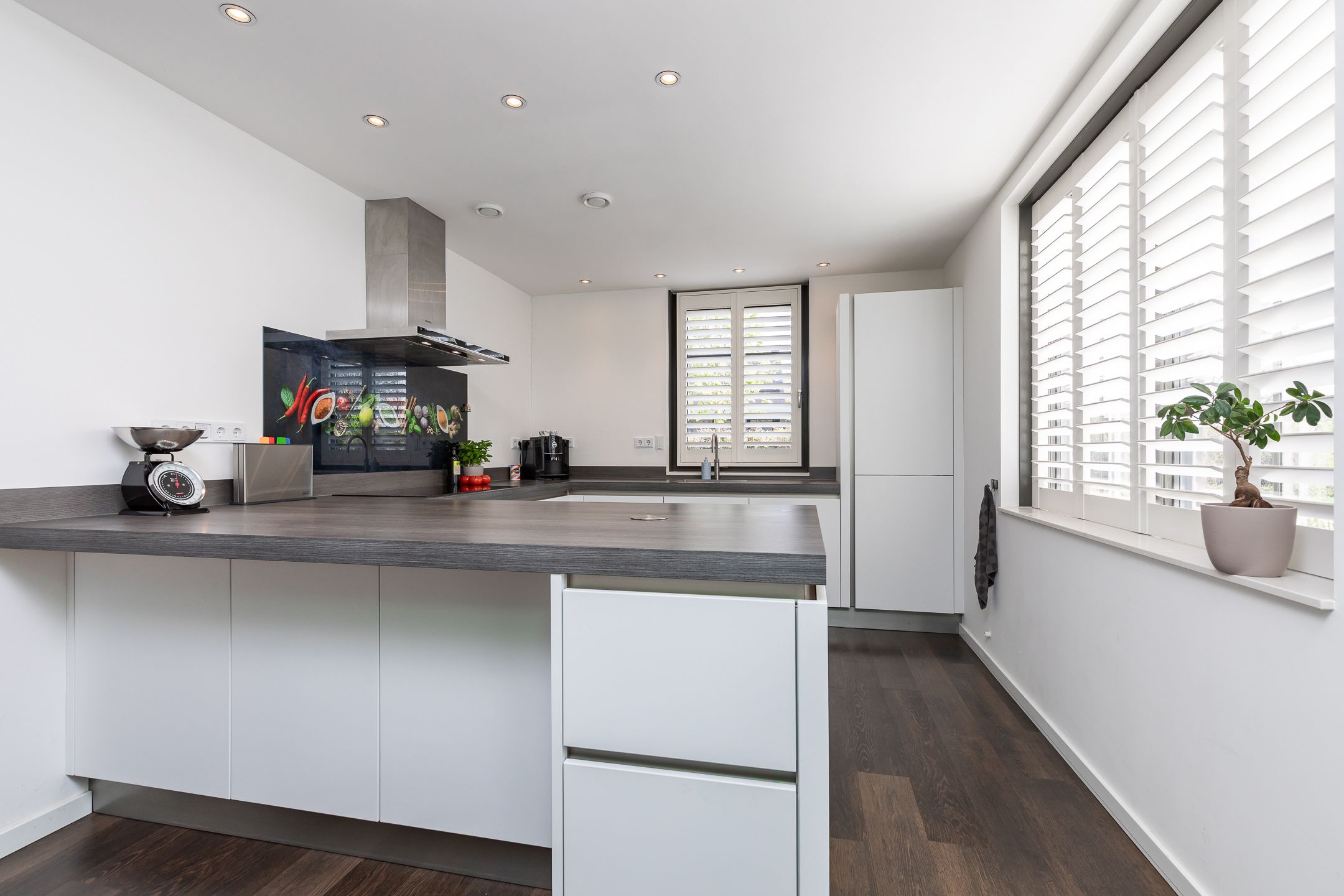 Photo 24 of Cecil Powellhof 3