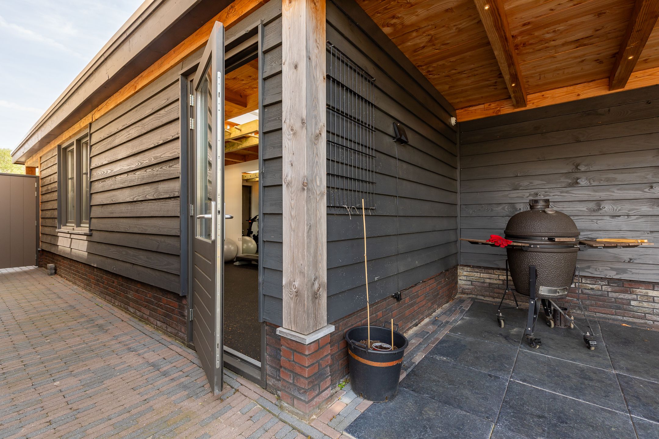 Photo 39 of Cecil Powellhof 3