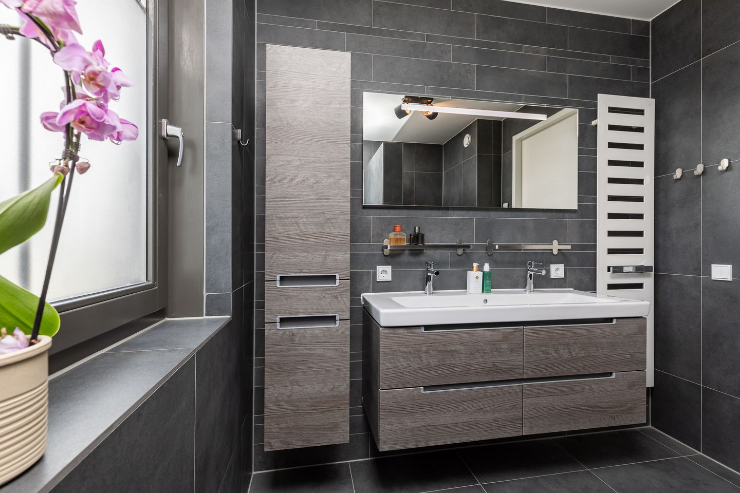 Photo 65 of Cecil Powellhof 3