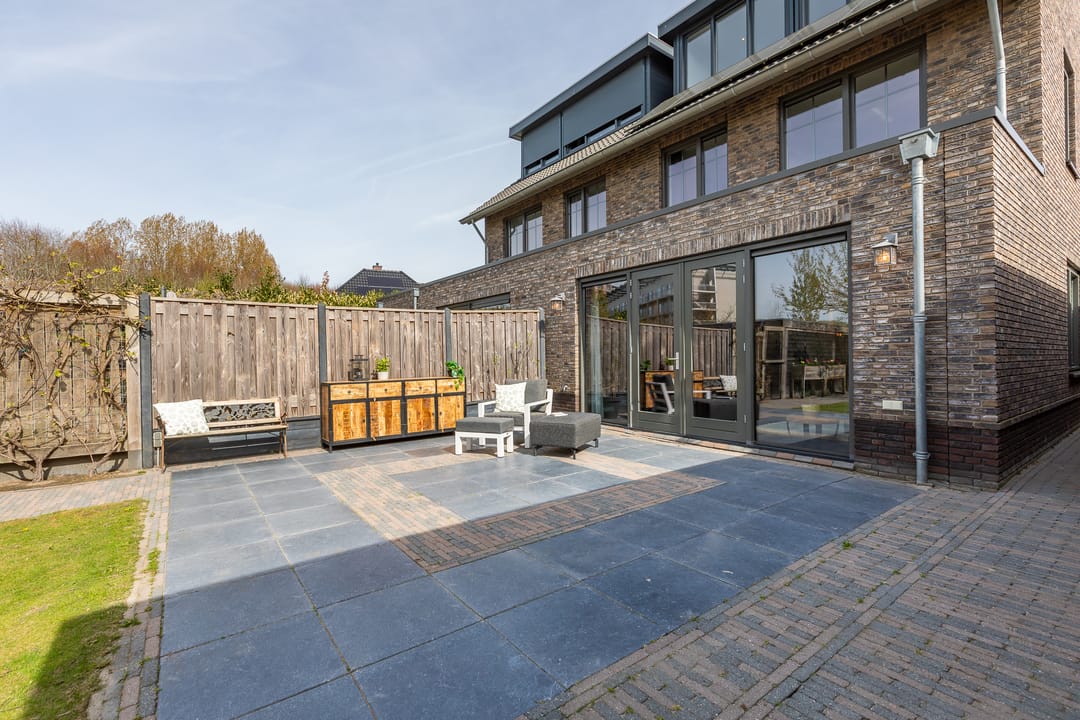 Photo 46 of Cecil Powellhof 3