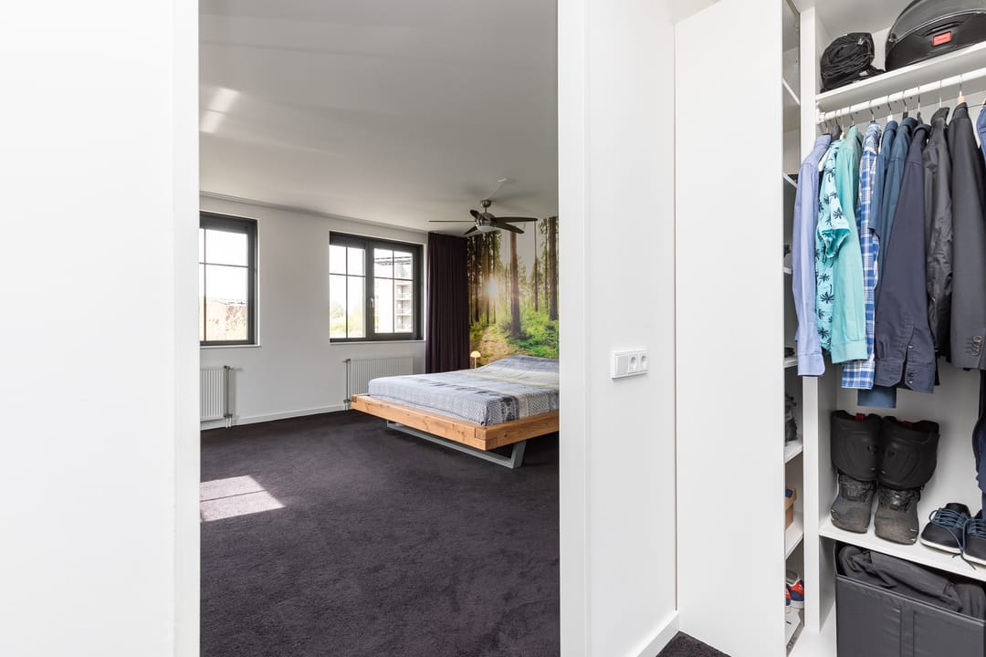 Photo 56 of Cecil Powellhof 3