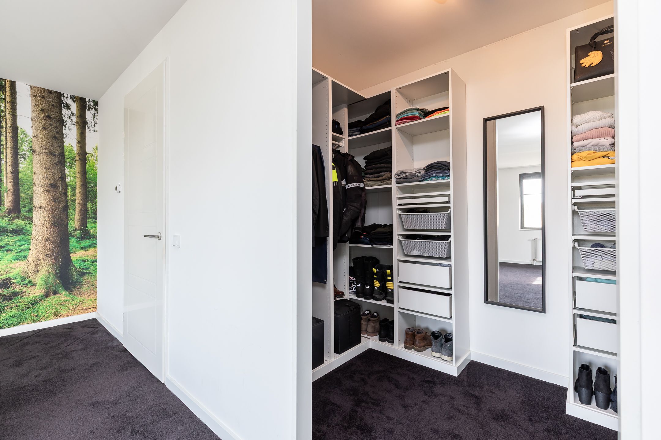 Photo 54 of Cecil Powellhof 3