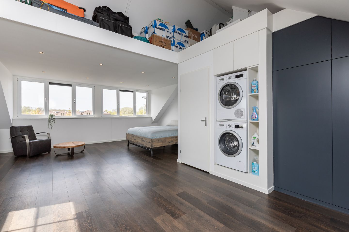 Photo 70 of Cecil Powellhof 3