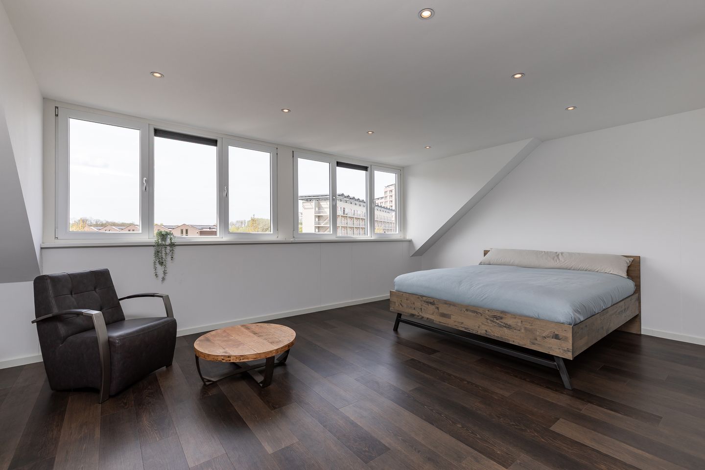 Photo 10 of Cecil Powellhof 3