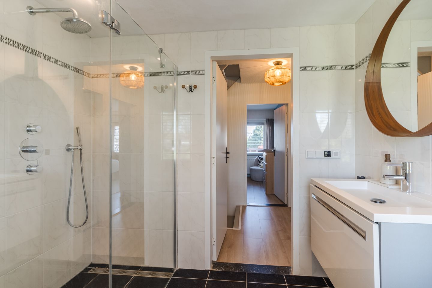 Photo 40 of Jupiterstraat 3