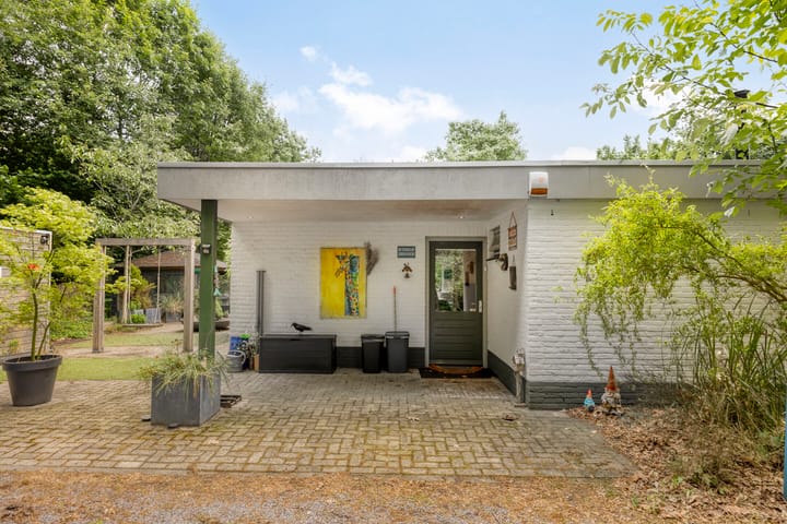 Photo 2 of Grove Den 18