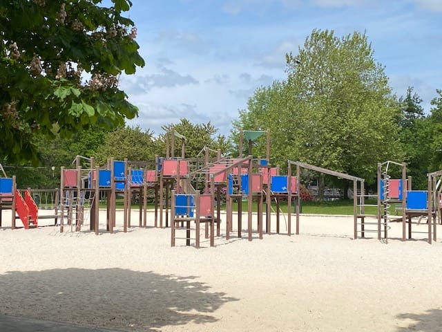 Photo 31 of Grove Den 18