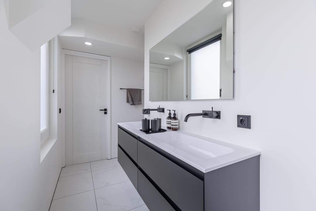 Photo 23 of Sint Willibrordusstraat 16-C