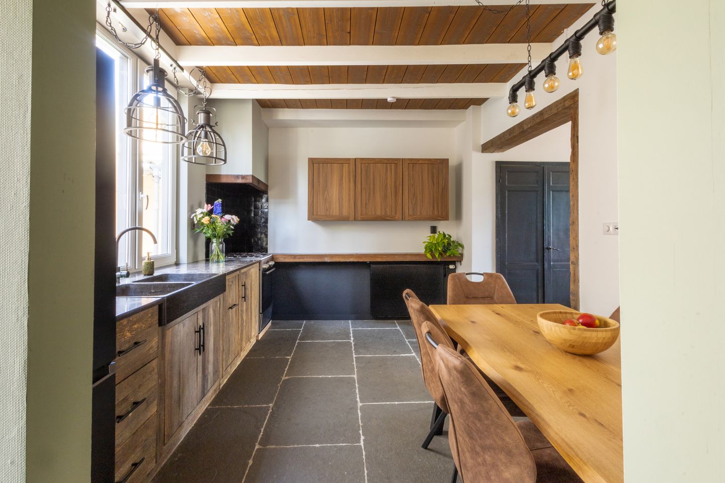 Photo 14 of Rozemarijnstraat 24