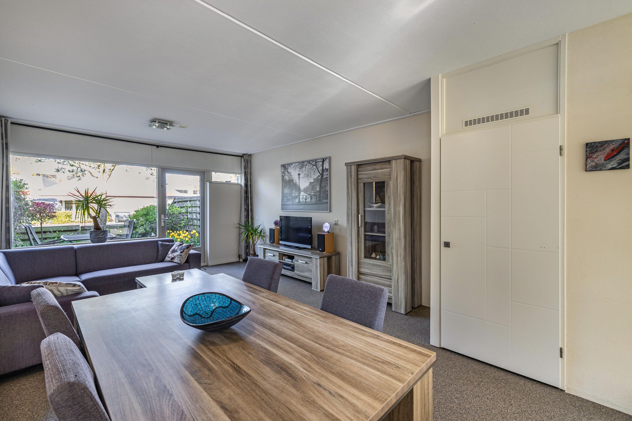 Well-maintained family home near a playground in Emmeloord — 12