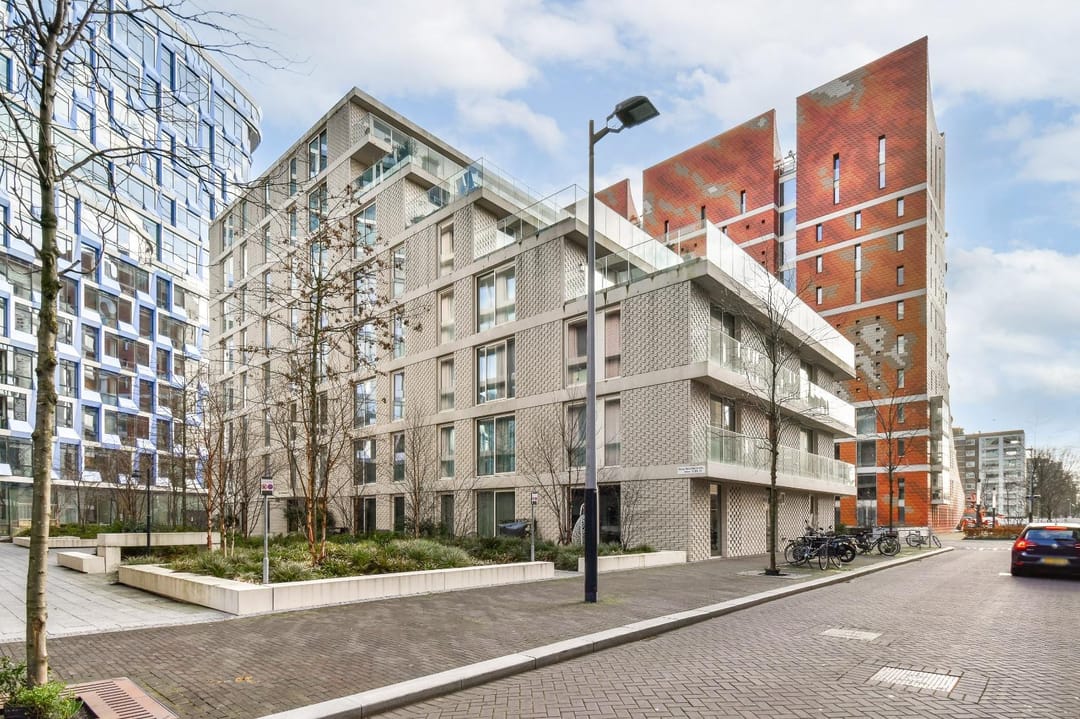 Modern Studio Apartment in Amsterdam Zuidas — 16