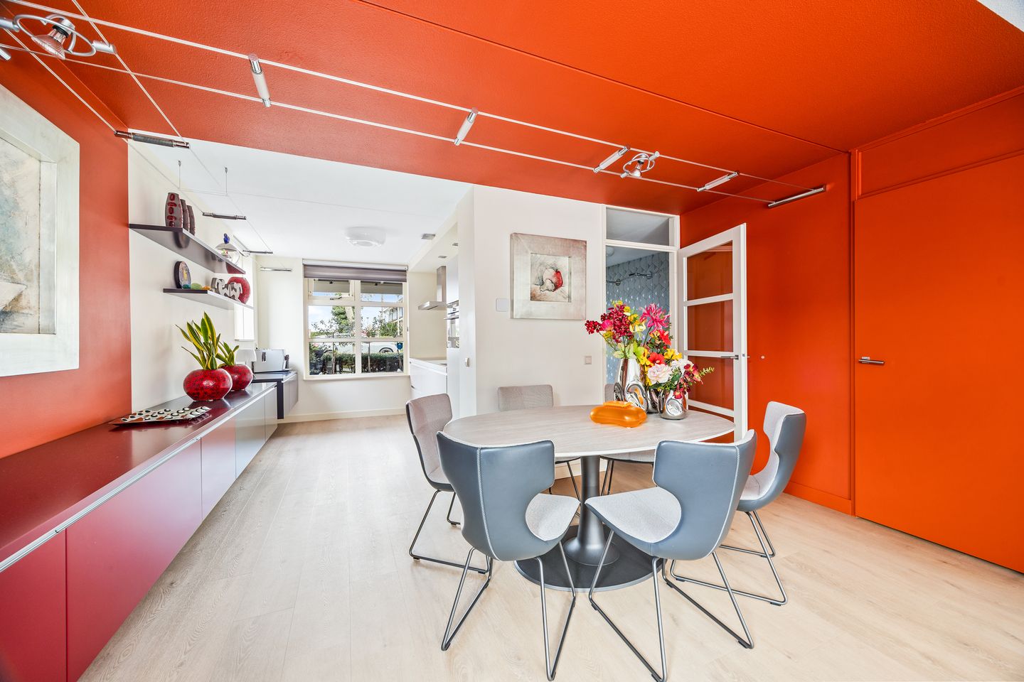 Move-in ready semi-detached home with water views in Ypenburg — 14