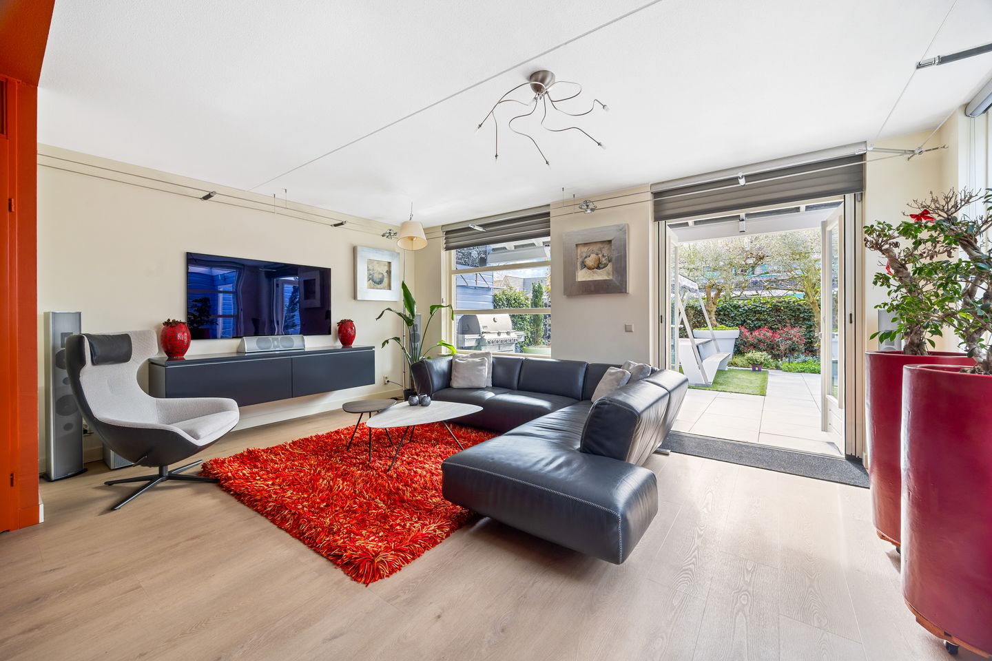 Move-in ready semi-detached home with water views in Ypenburg — 19