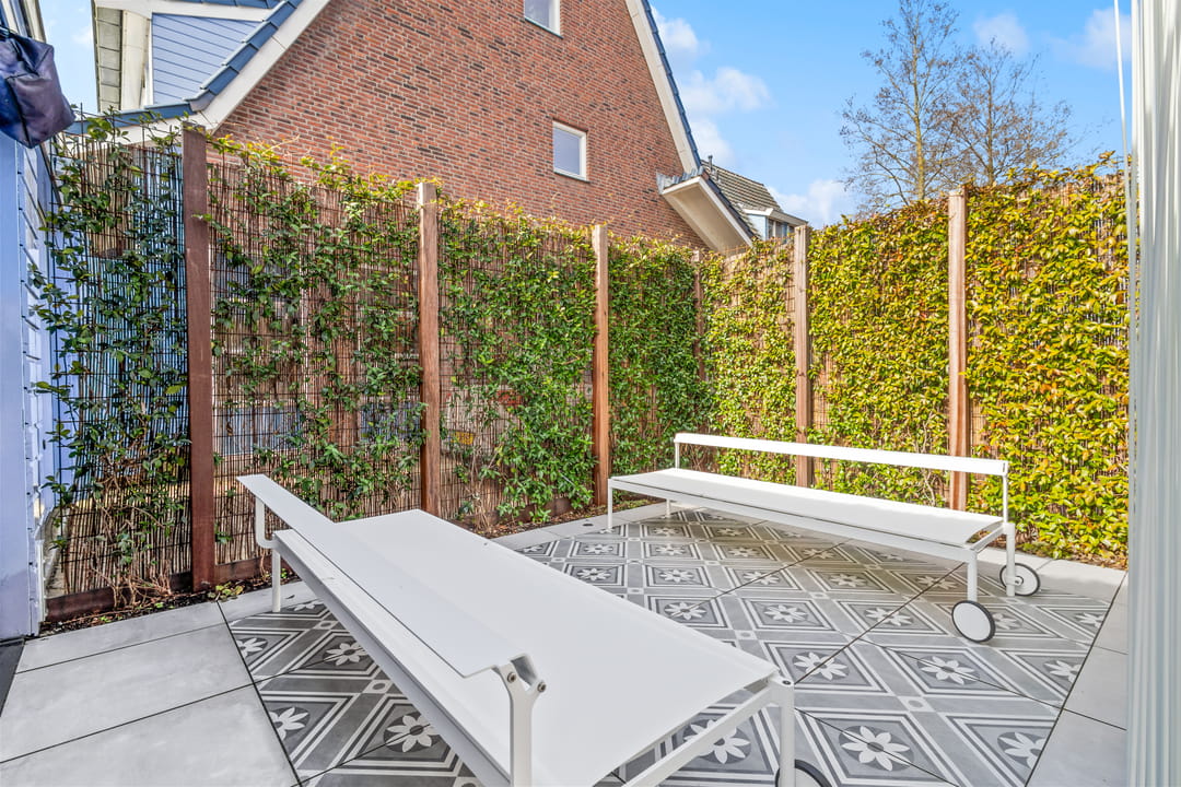 Move-in ready semi-detached home with water views in Ypenburg — 31
