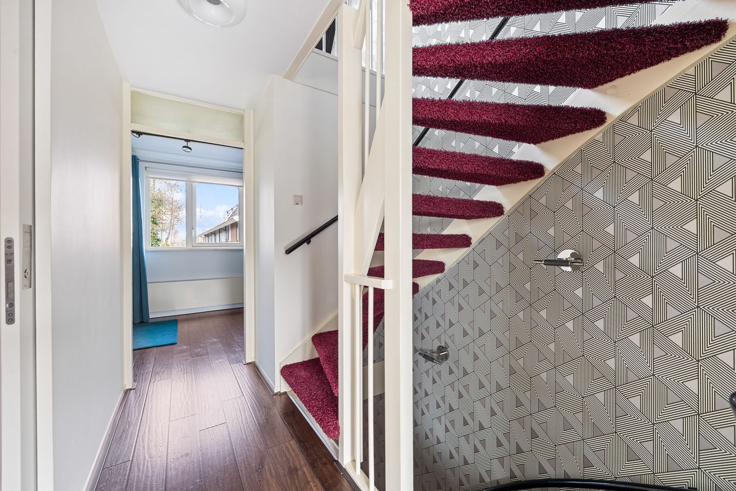 Move-in ready semi-detached home with water views in Ypenburg — 40
