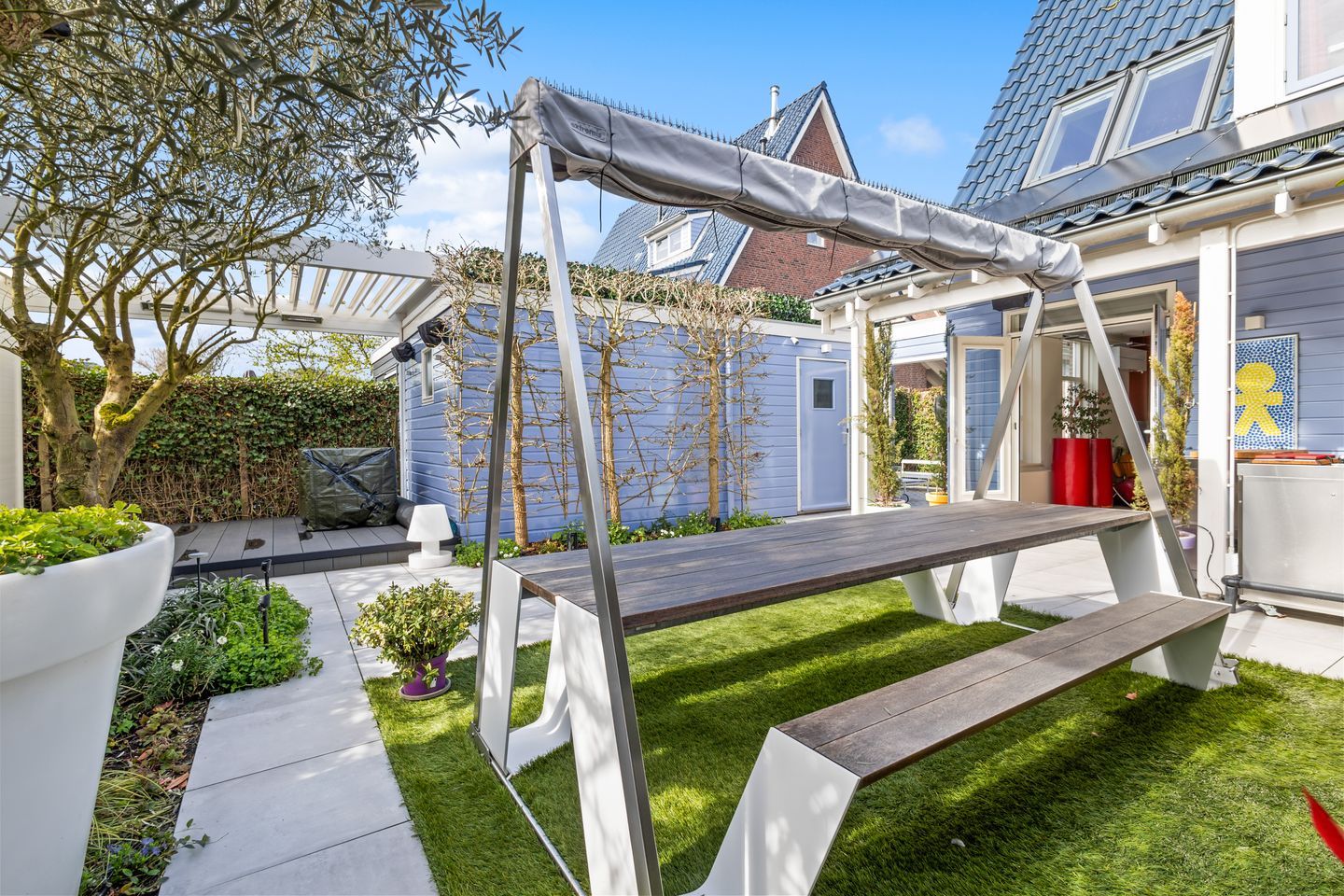 Move-in ready semi-detached home with water views in Ypenburg — 29