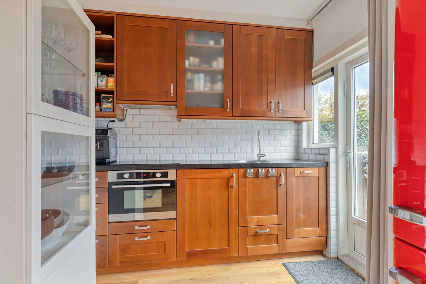 Bright 1930s Corner House with New Foundation and South-Facing Garden Near Station — 14
