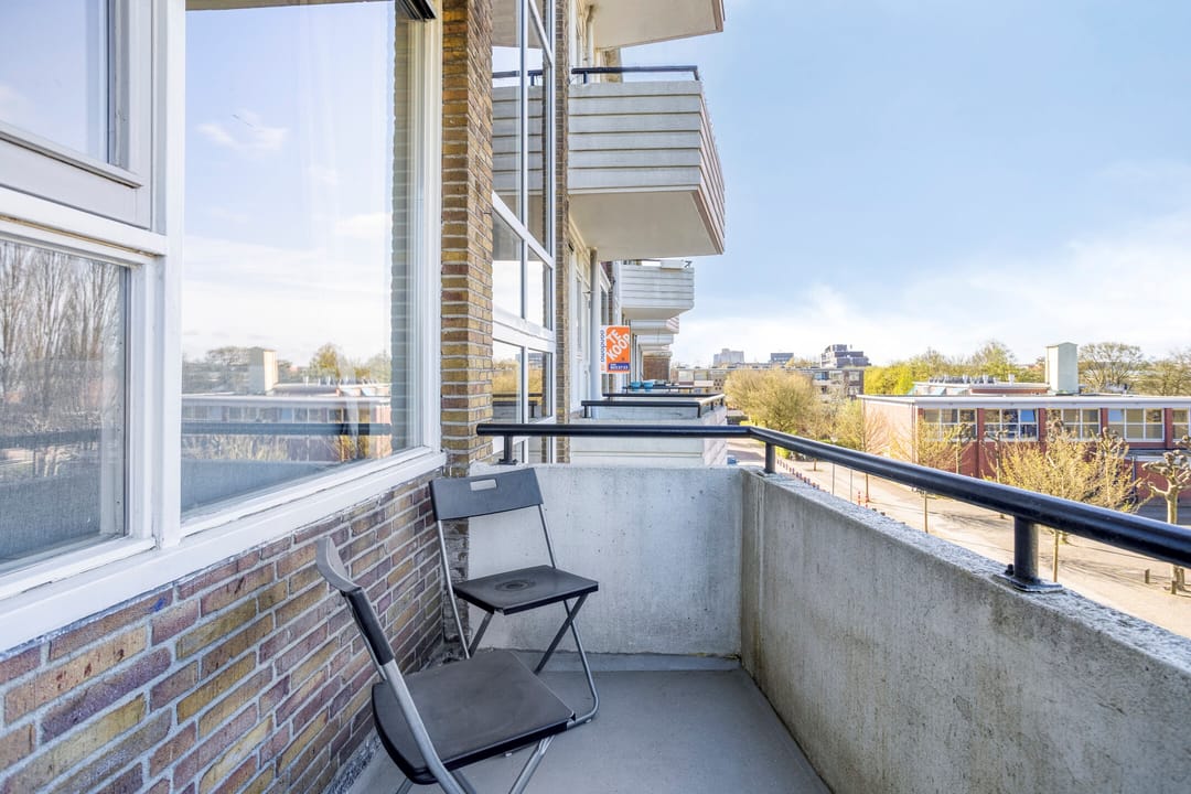 Photo 11 of Adriaan van Ostadestraat 65