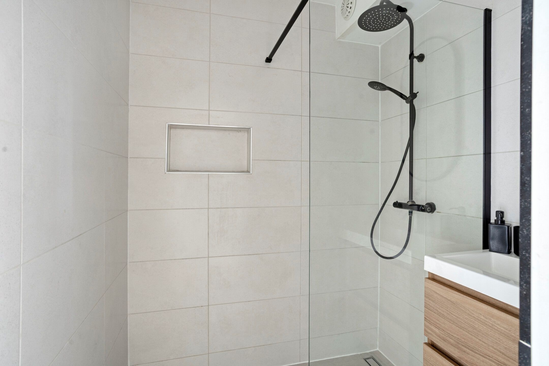 Photo 27 of Adriaan van Ostadestraat 65