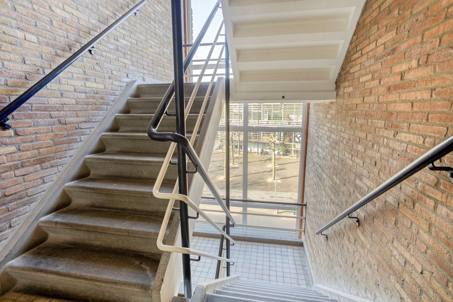 Photo 5 of Adriaan van Ostadestraat 65