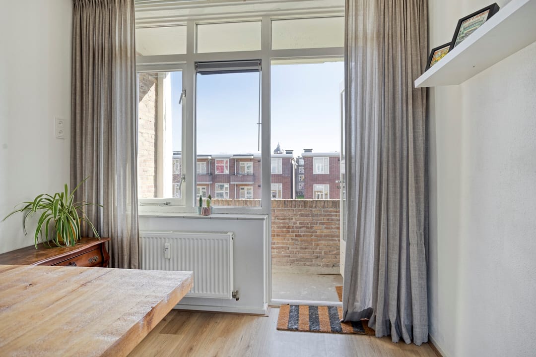 Photo 17 of Adriaan van Ostadestraat 65