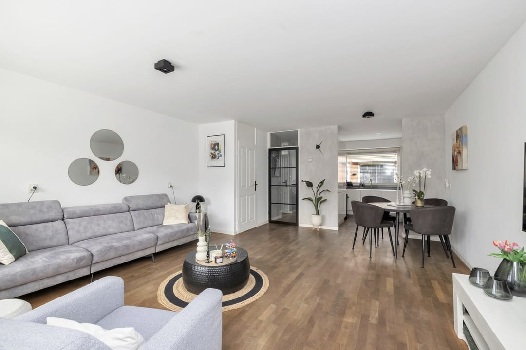 Photo 8 of Bunderstraat 19