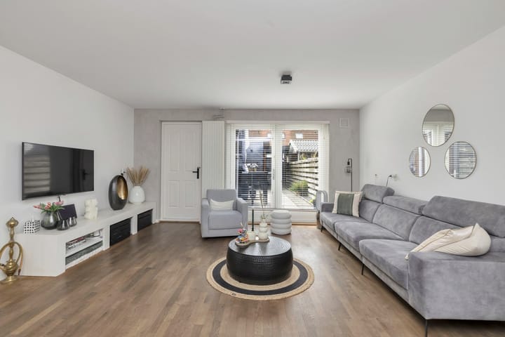 Photo 5 of Bunderstraat 19