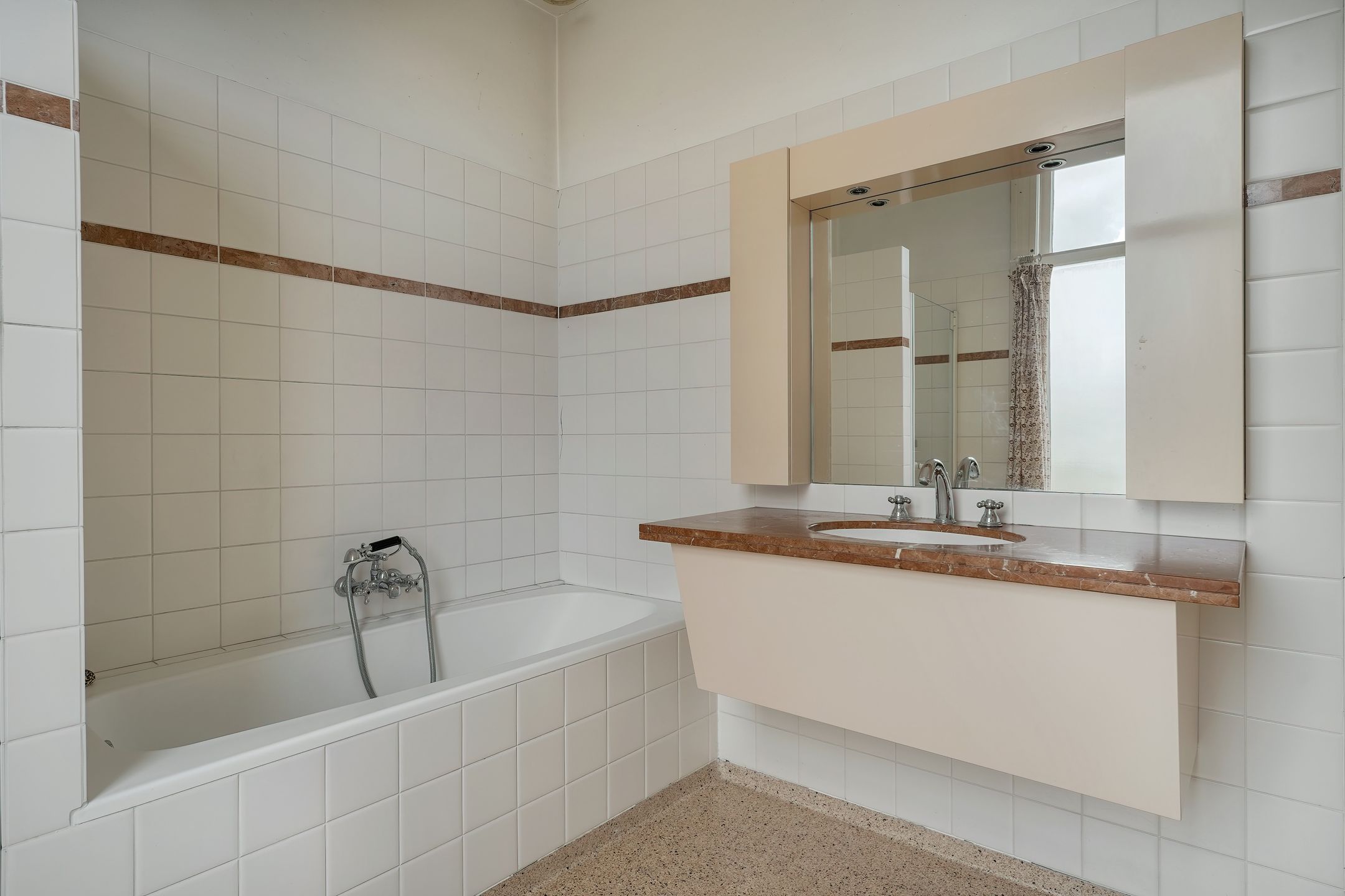 Foto 45 van Koninginnelaan 6