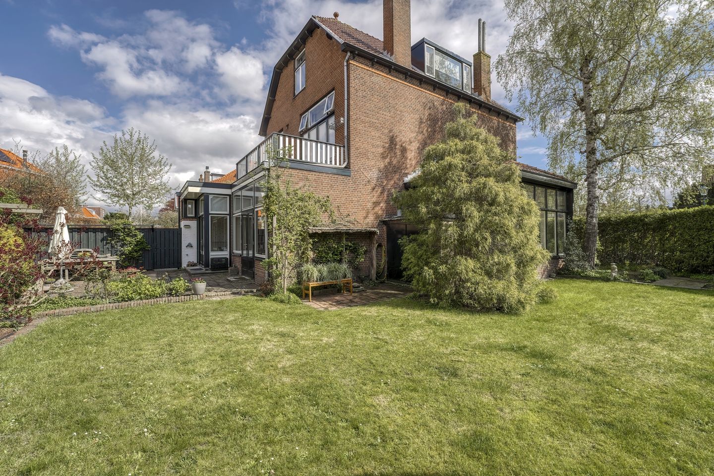 Foto 64 van Koninginnelaan 6