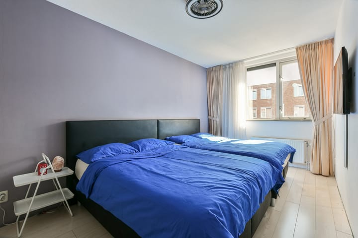 Tussenwoning te koop: Korianderstraat 13, Amsterdam