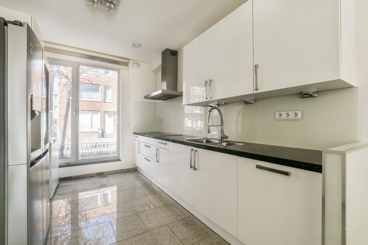 Tussenwoning te koop: Korianderstraat 13, Amsterdam