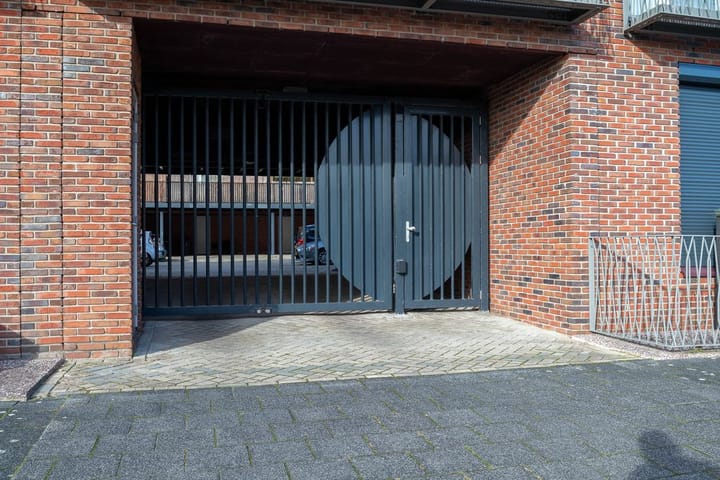 Tussenwoning te koop: Korianderstraat 13, Amsterdam