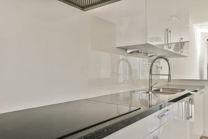 Tussenwoning te koop: Korianderstraat 13, Amsterdam