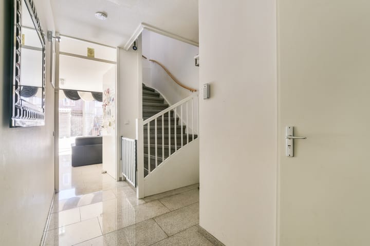Tussenwoning te koop: Korianderstraat 13, Amsterdam