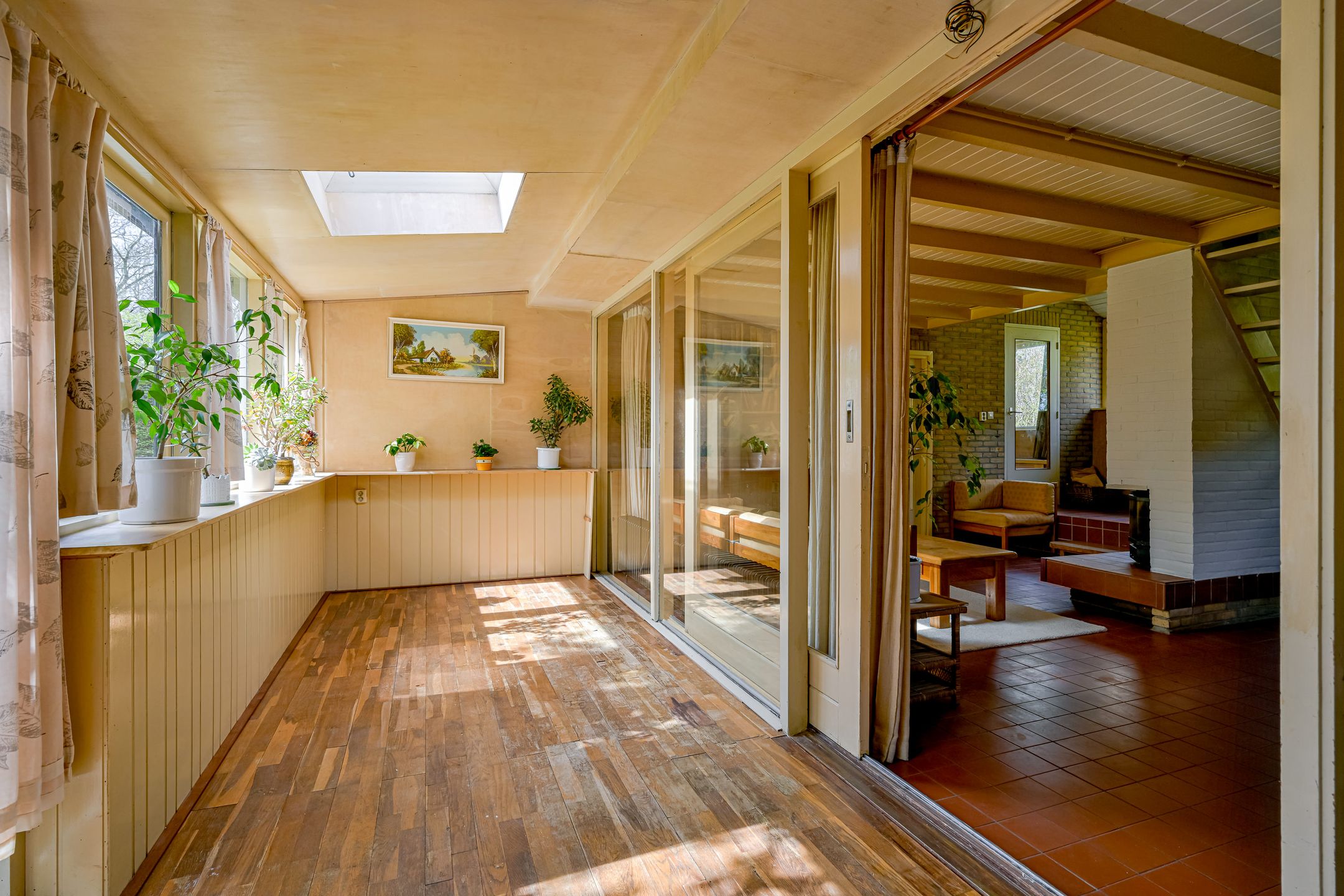 Detached 1970s Bungalow with Carport in Green Surroundings on 900m2 Plot — 21