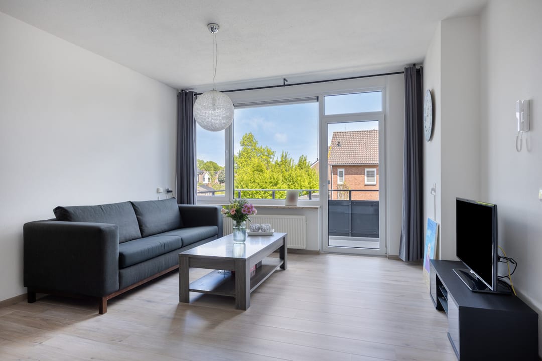 Photo 11 of Schout van Merwijckstraat 38