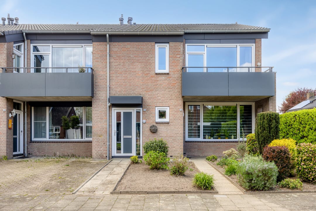 Photo 1 of Schout van Merwijckstraat 38