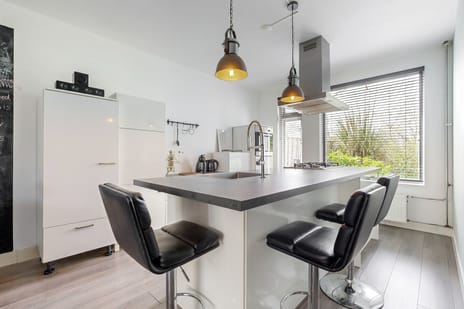 Galjoen 10 38 secondary image