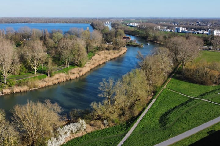 Photo 2 of Balsa 130