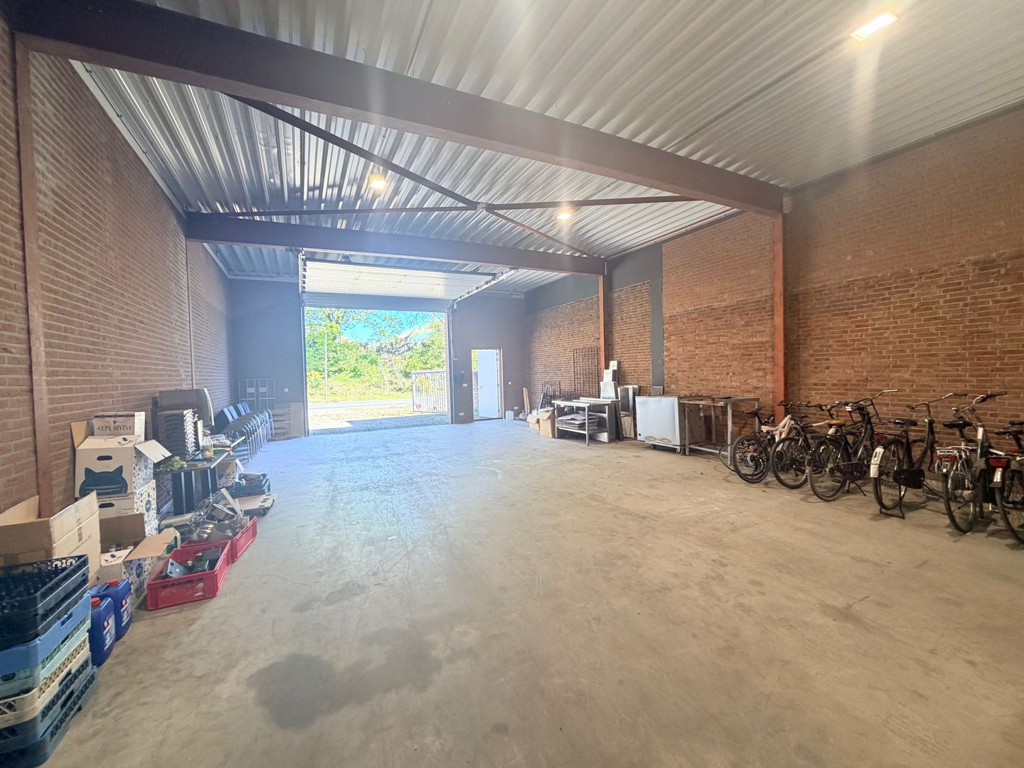 View photo 2 of Kanaalstraat 285-287