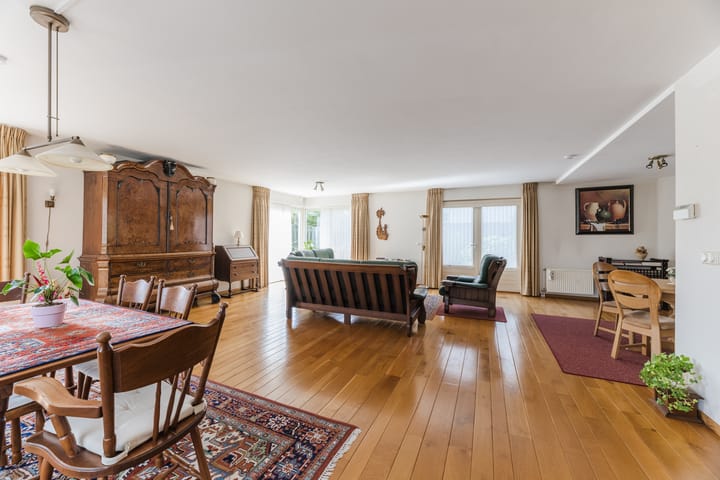 Photo 2 of Simon Vestdijkstraat 22