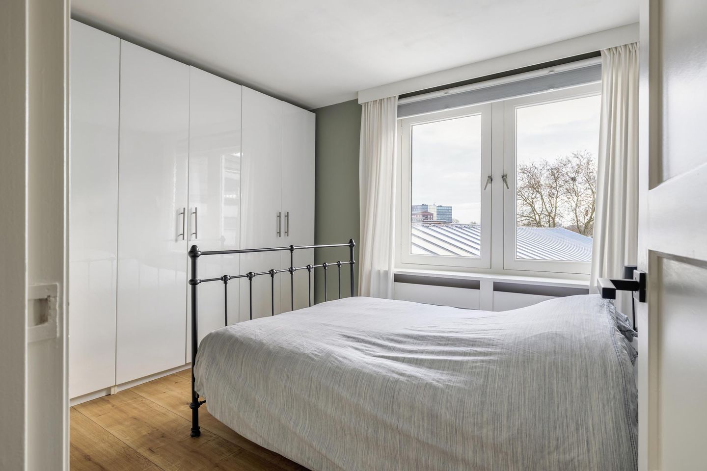 Photo 35 of Nieuwe Ginnekenstraat 19-II