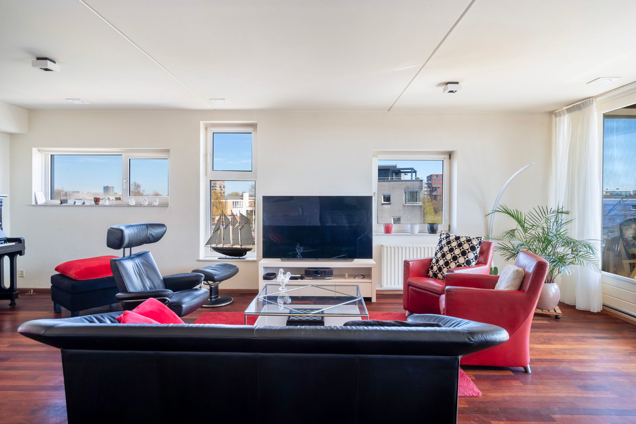 Photo 9 of Hartmansstraat 17