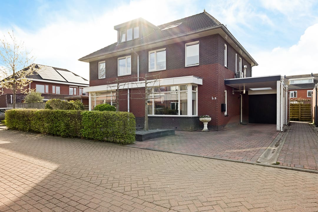 Foto 1 van Zoete Kroon 3