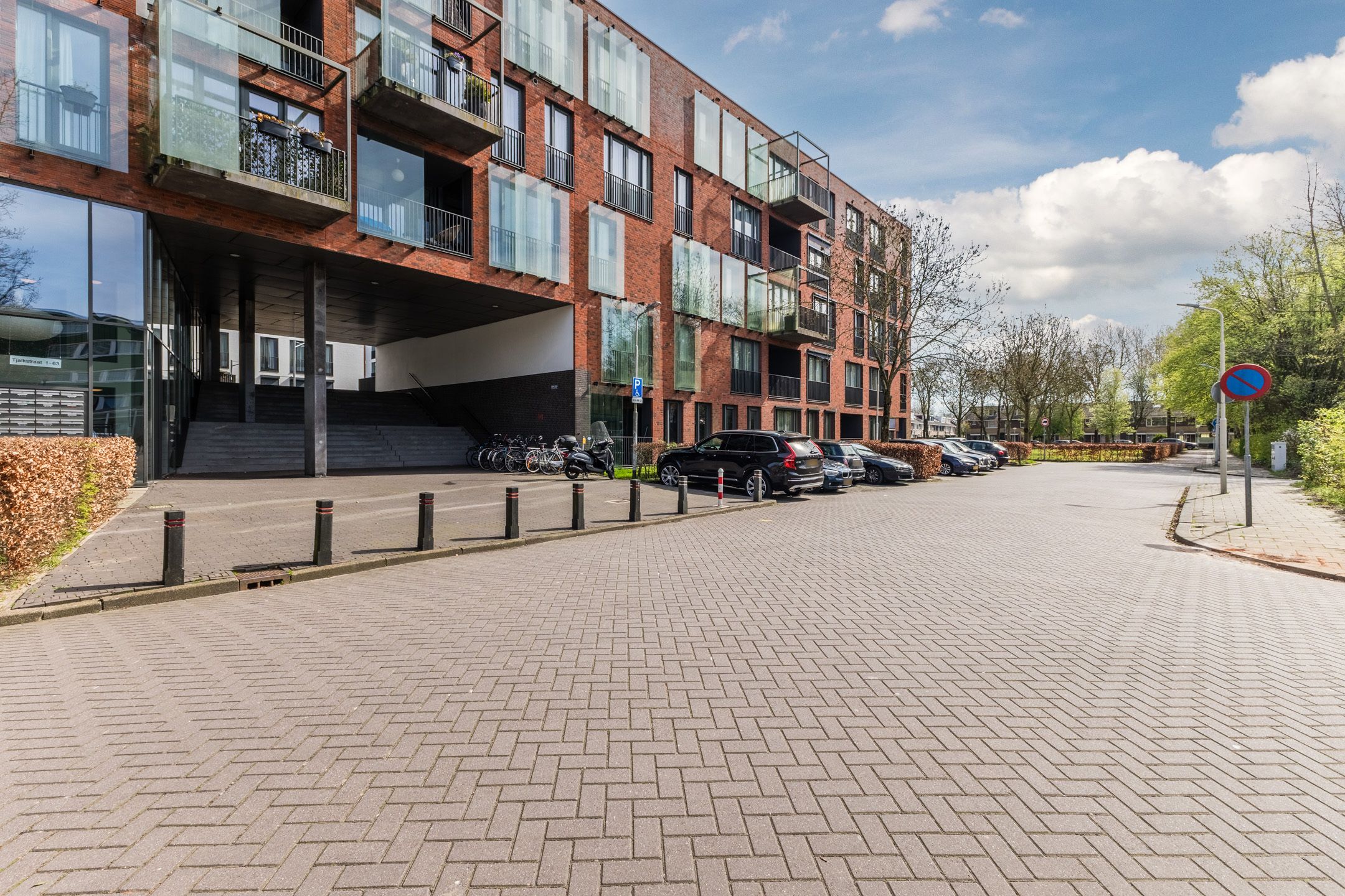 Tjalkstraat 55 Zaandam - More