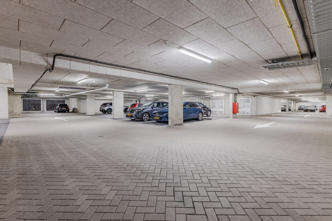 Photo 38 of Tjalkstraat 55