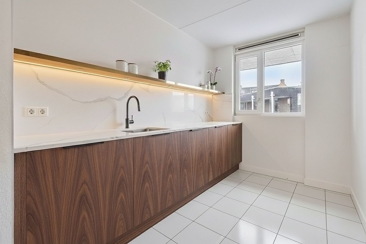 Photo 9 of Wilhelminaplein 57