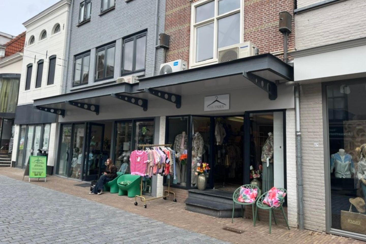 View photo 1 of Oostdijk 25